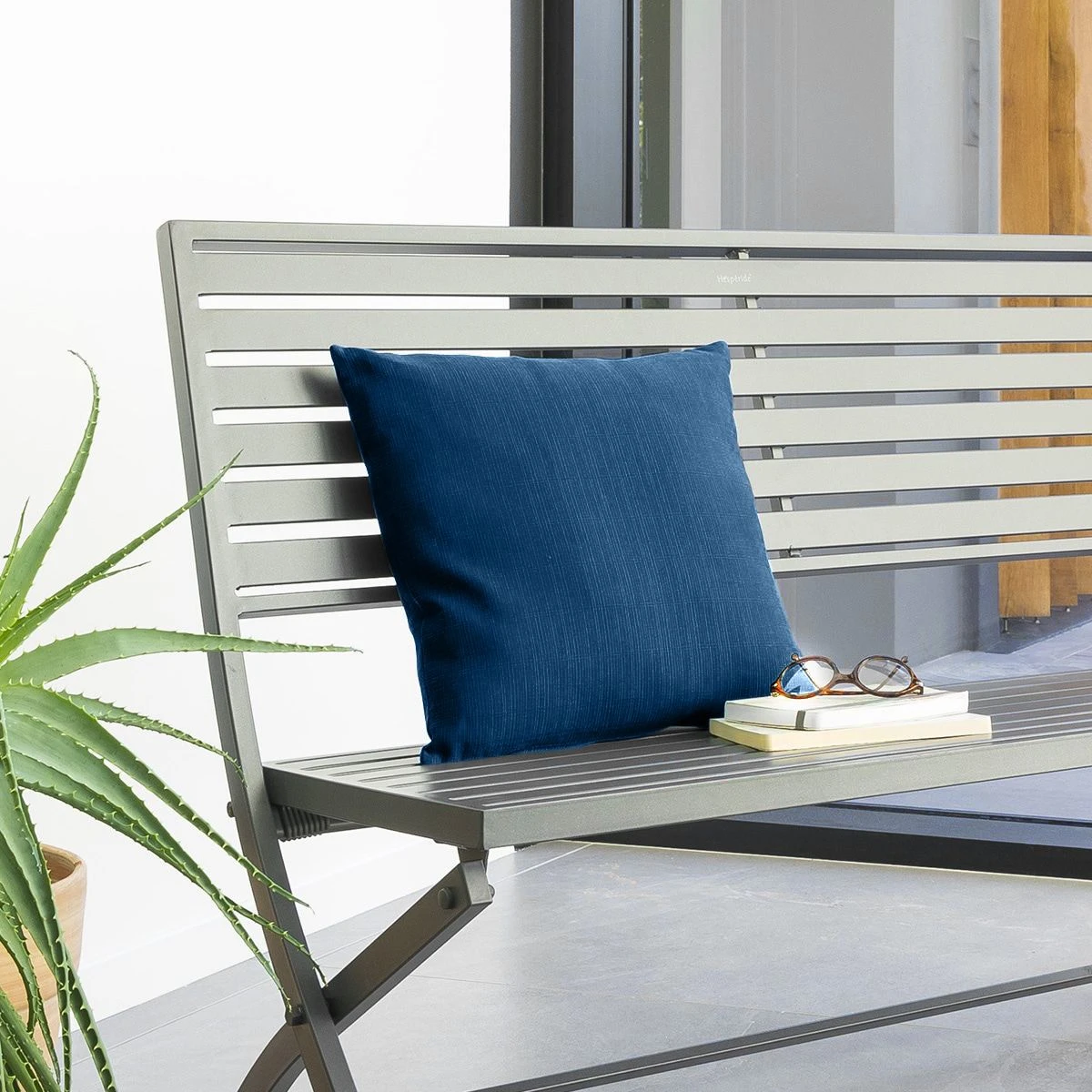 Coussin carré (40 cm) Korai Bleu indigo Coussin Carré (40 Cm) Korai Bleu Indigo -Mobilier De Jardin coussin 40 cm korai bleu indigo 112835 1659090236