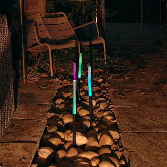 Lot de 4 piques cylindre - Blanc froid Lot De 4 Piques Cylindre - Blanc Froid -Mobilier De Jardin ensemb 4 piques jardin cylindre blc 31233 1