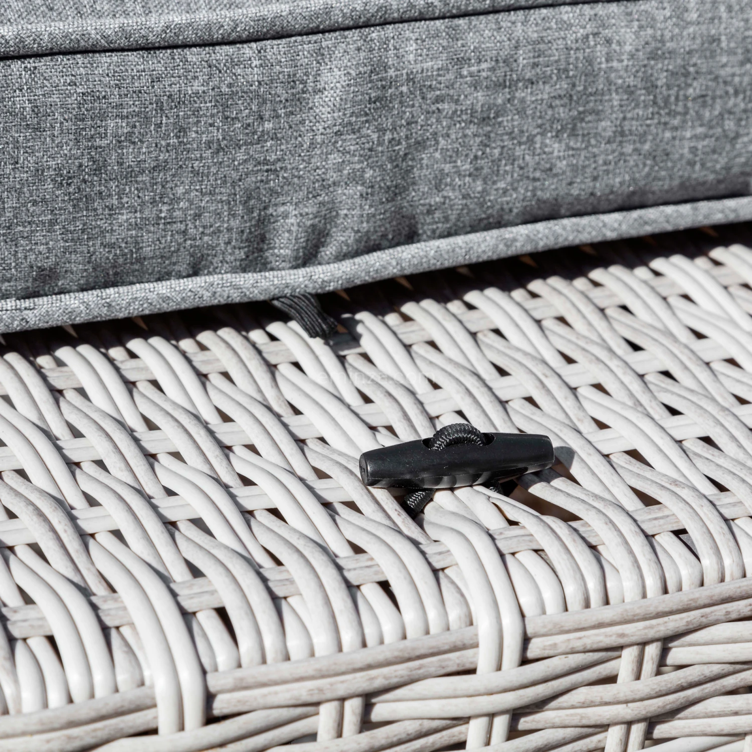 Salon de jardin Tivoli Up and down Gris clair/Gris foncé - 7 places Salon De Jardin Tivoli Up And Down Gris Clair/Gris Foncé - 7 Places -Mobilier De Jardin salon de jardin tivoli up and down gris clair gris fonce 7 places 76886 1583335768