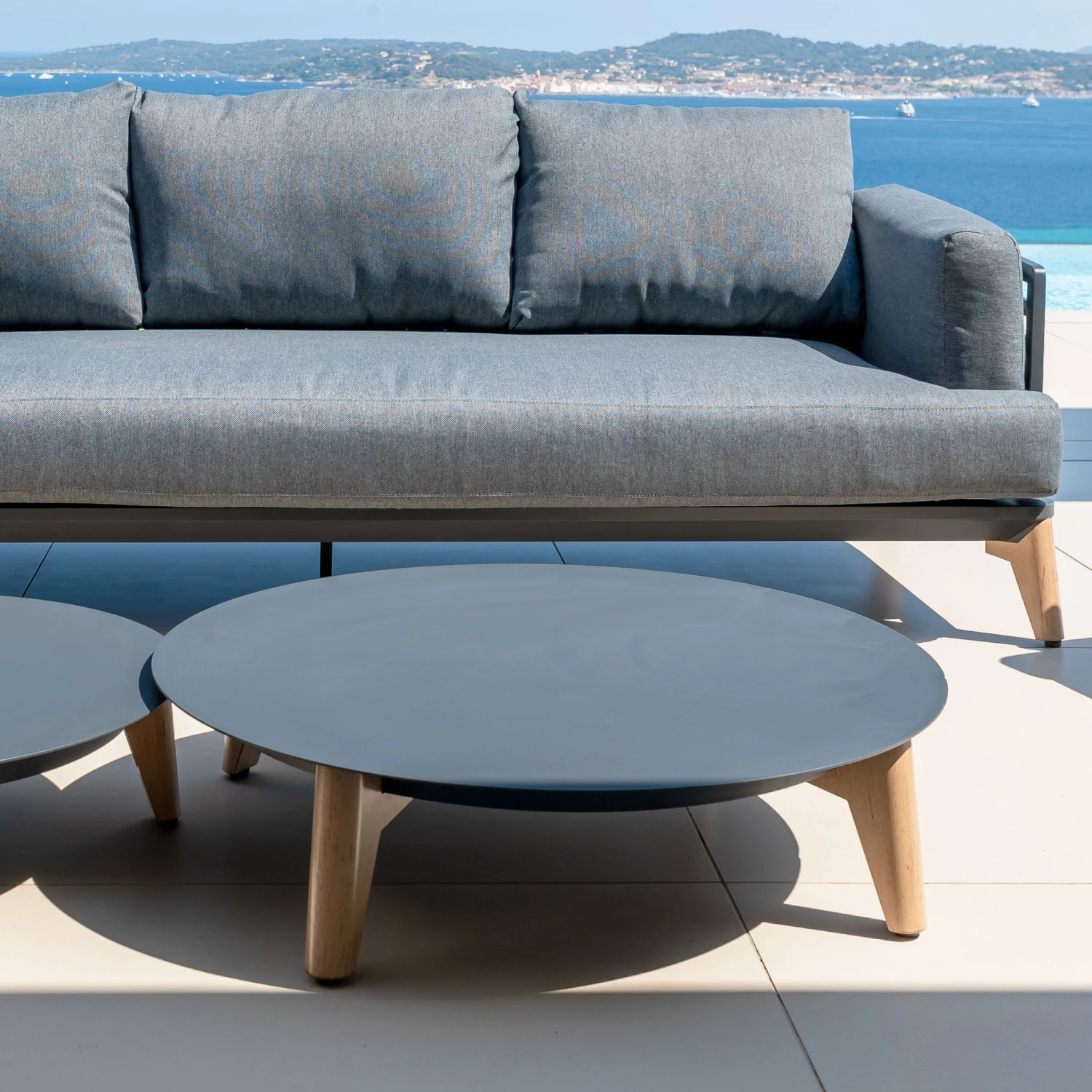 Table basse de jardin ronde (D86 cm) Monte Carlo - Gris anthracite Table Basse De Jardin Ronde (D86 Cm) Monte Carlo - Gris Anthracite -Mobilier De Jardin table basse de jardin dia 86cm monte carlo anthracite 127703 1679302729