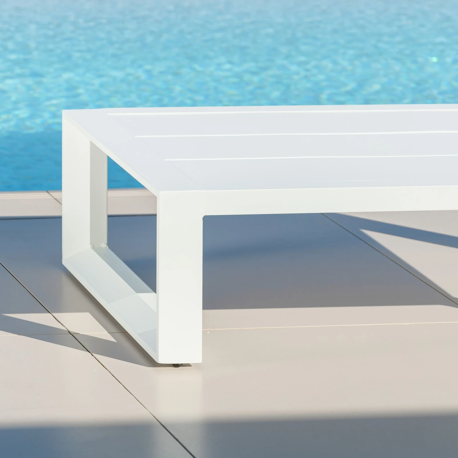 Table basse de jardin rectangulaire Elba - Blanc Table Basse De Jardin Rectangulaire Elba - Blanc -Mobilier De Jardin table basse rectangulaire elba blanc 111440 1655381926