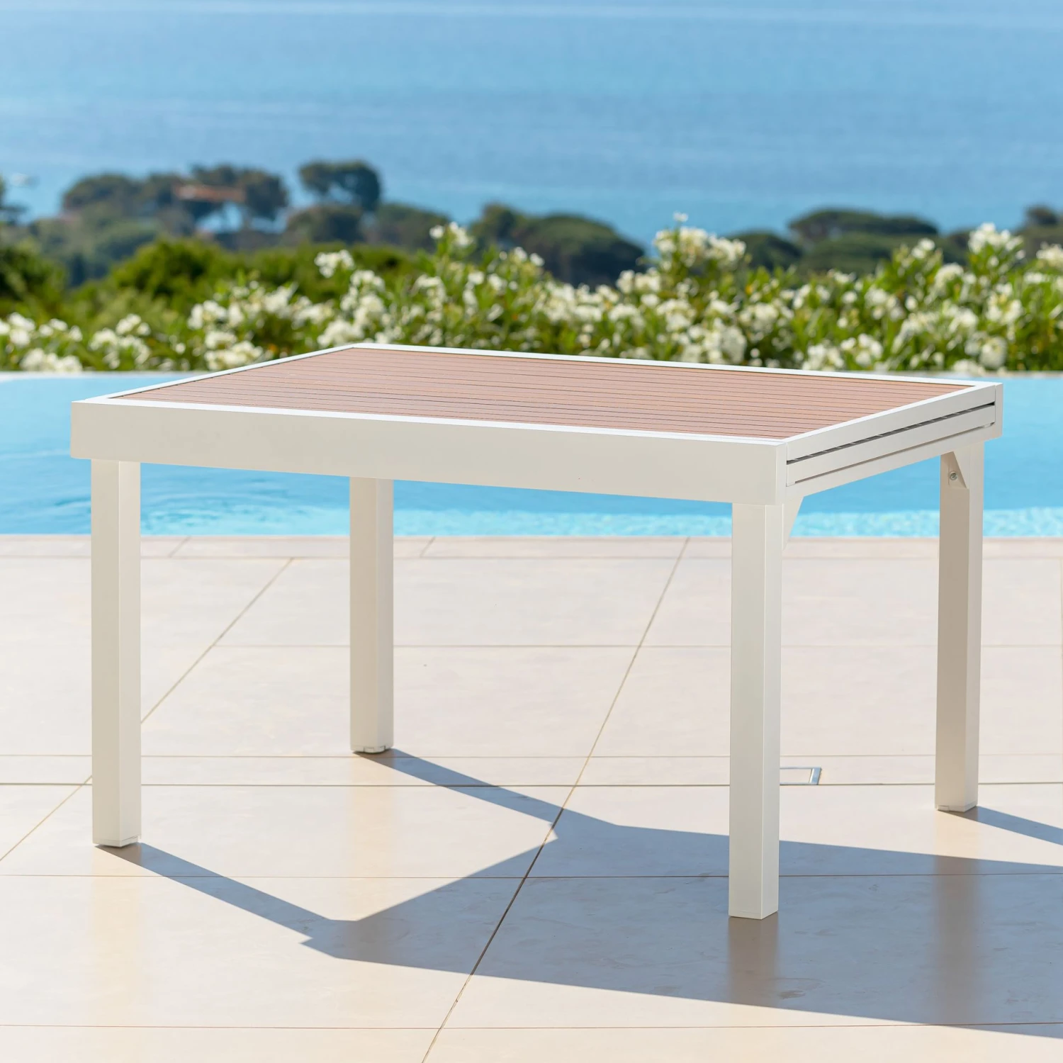 Table de jardin extensible 10 places Aluminium effet bois Murano (270 x 90 cm) - Blanche Table De Jardin Extensible 10 Places Aluminium Effet Bois Murano (270 X 90 Cm) - Blanche -Mobilier De Jardin table de jardin extensible 10 places aluminium effet bois murano 270 x 90 cm blanche 94603 1655452394