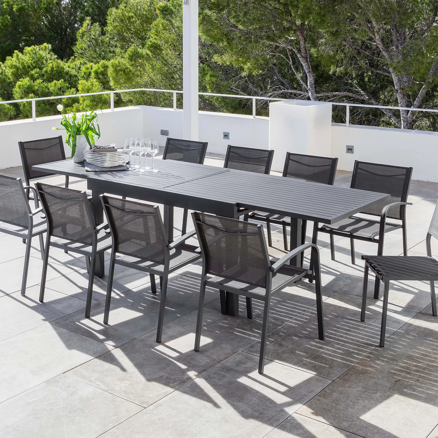 Table de jardin extensible 10 places Aluminium Murano (270 x 90 cm) - Gris anthracite Table De Jardin Extensible 10 Places Aluminium Murano (270 X 90 Cm) - Gris Anthracite -Mobilier De Jardin table de jardin rectangulaire extensible aluminium murano 270 x 90 cm gris anthracite 76709 1582894707