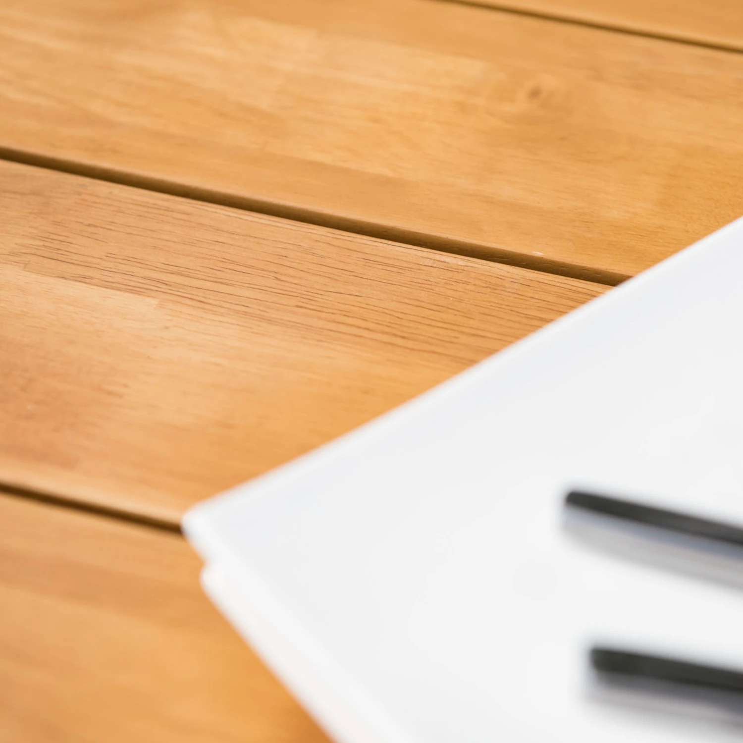 Table de jardin 8 places Aluminium/Teck Bali (D140 cm) - Blanc Table De Jardin 8 Places Aluminium/Teck Bali (D140 Cm) - Blanc -Mobilier De Jardin table ronde bali dia 140cm teck gris blanc 111455 1650540968